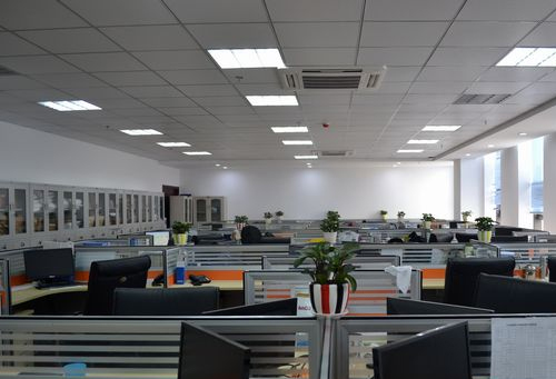 凱威家具喜獲“2025綠辦公家具十大品牌”等4項(xiàng)殊榮:辦公家具
